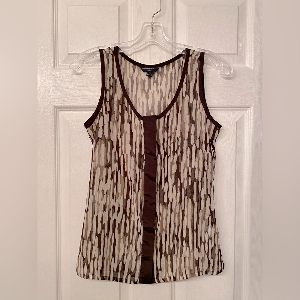 Banana Republic top *GENTLY worn*